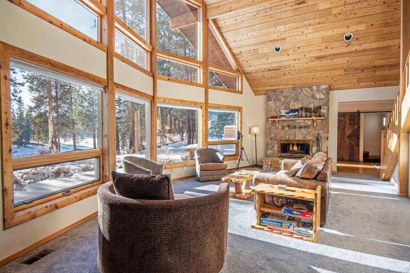 Deschutes Riverfront Home Sunriver Exterior photo